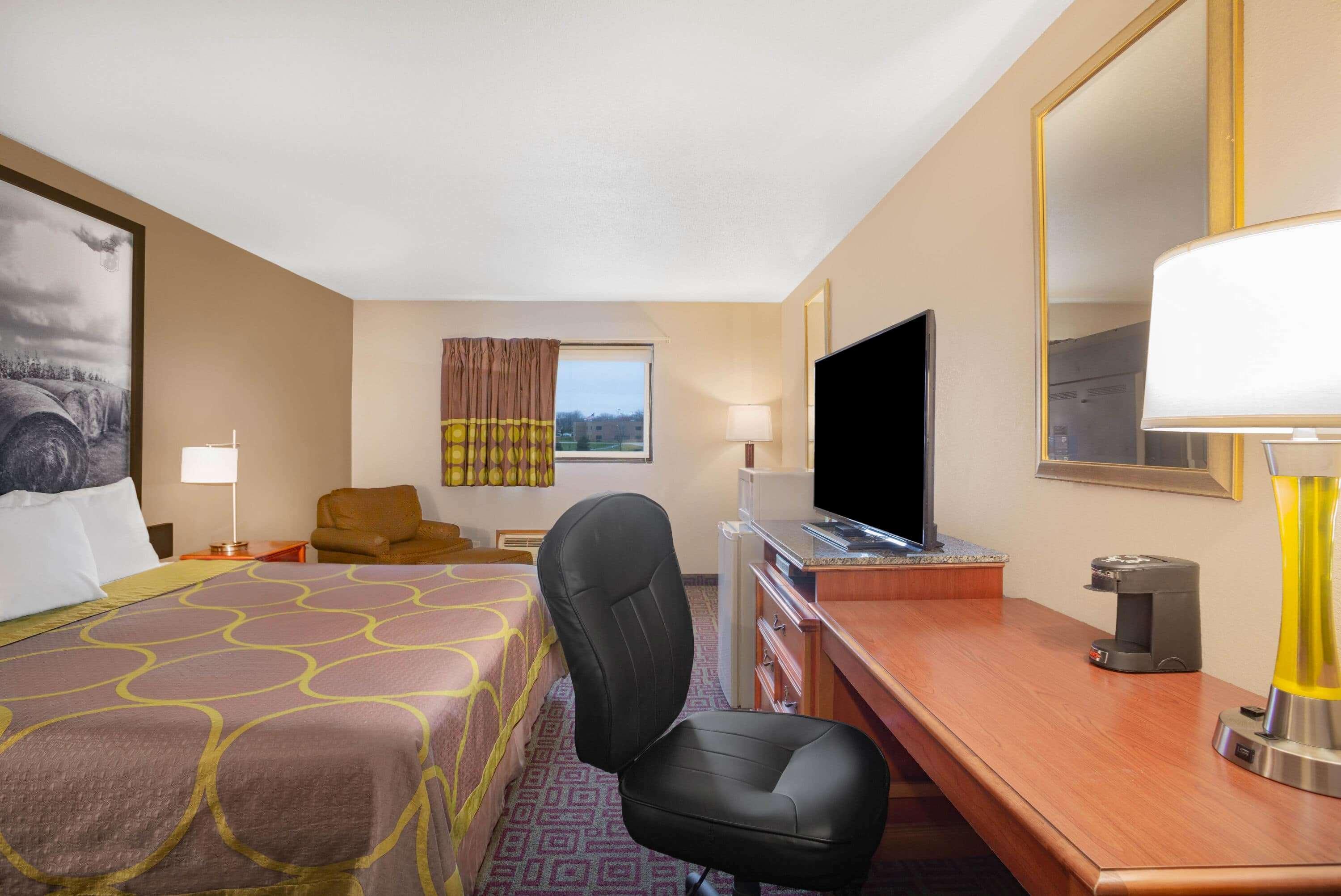 Super 8 By Wyndham Fort Madison Εξωτερικό φωτογραφία