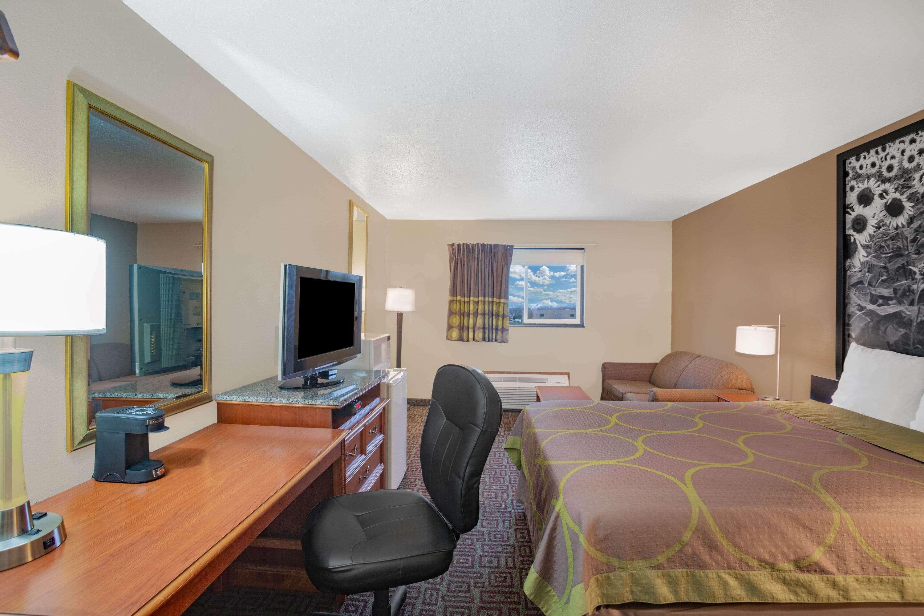 Super 8 By Wyndham Fort Madison Εξωτερικό φωτογραφία