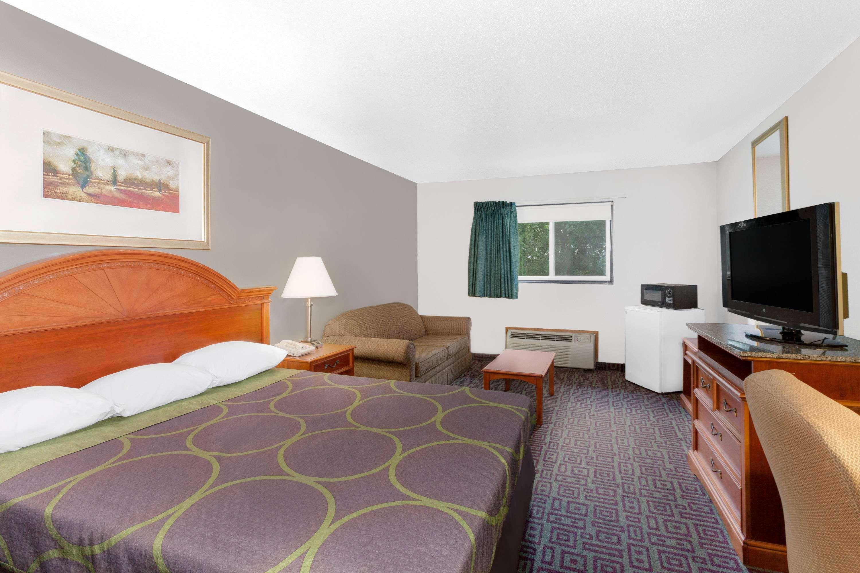 Super 8 By Wyndham Fort Madison Εξωτερικό φωτογραφία